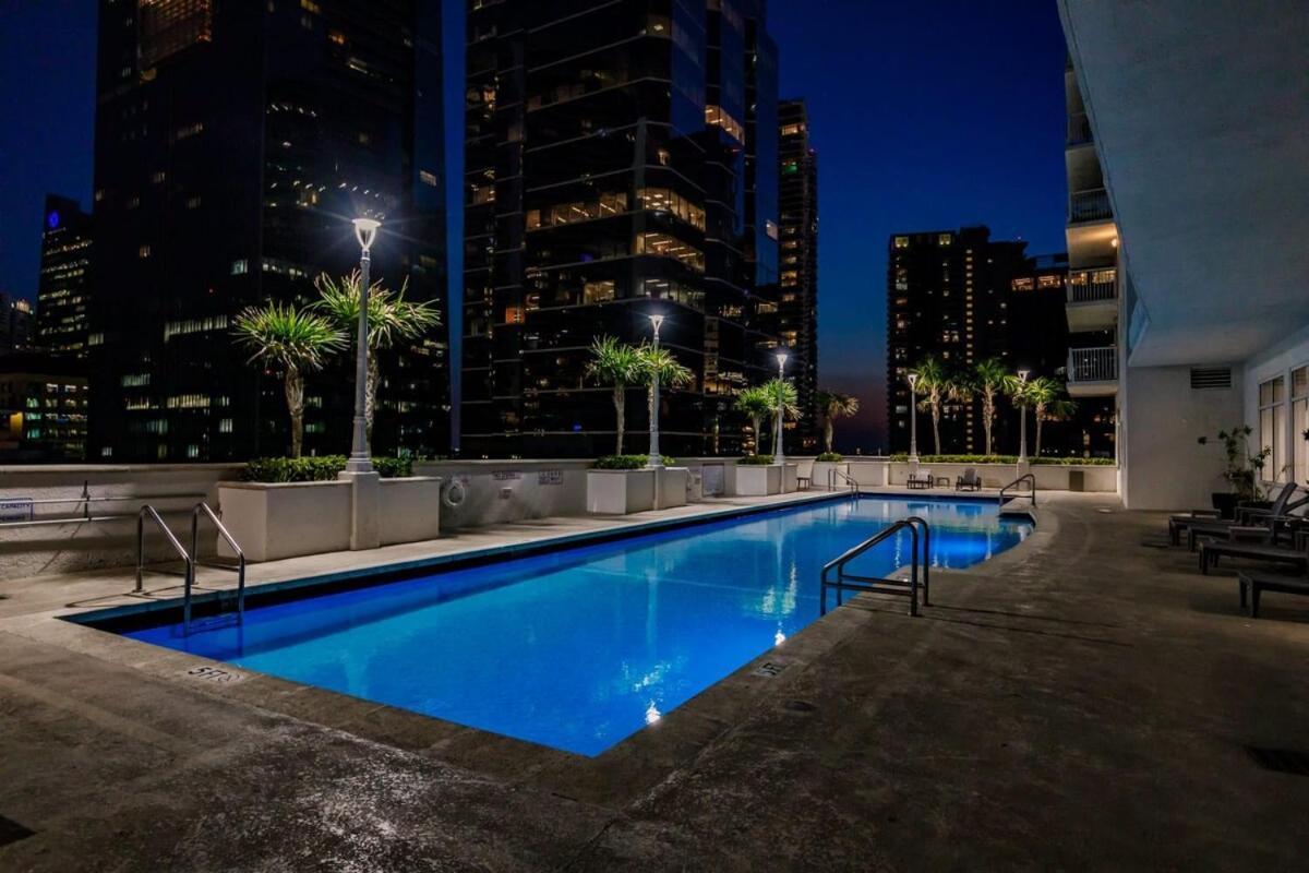 Bnb Hyperion - Luxe 3B Condo W City & Ocean Views Miami Exteriör bild